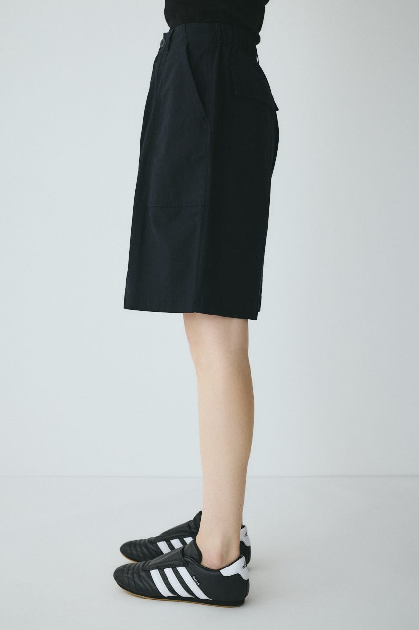 Round form baker half pants BLK 38