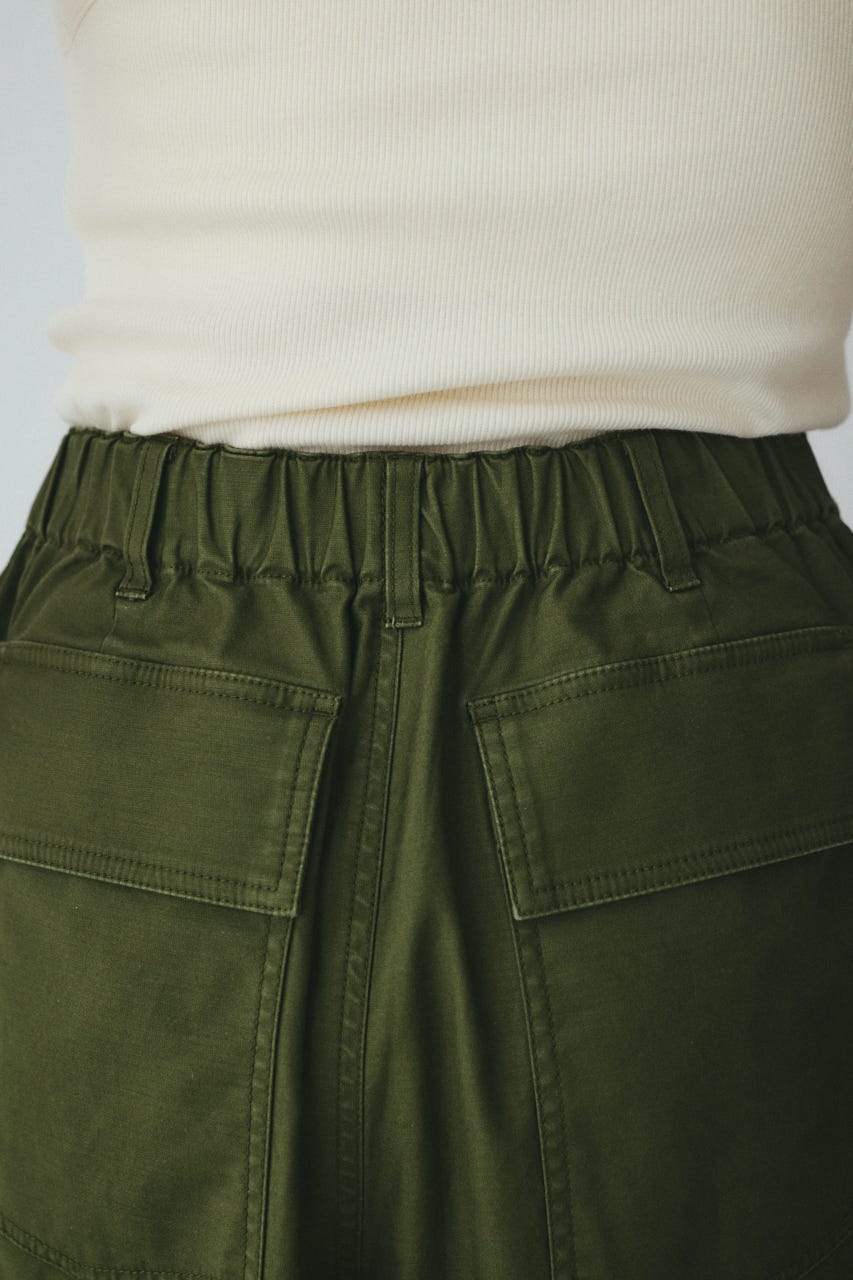 Round form baker half pants KHA 38