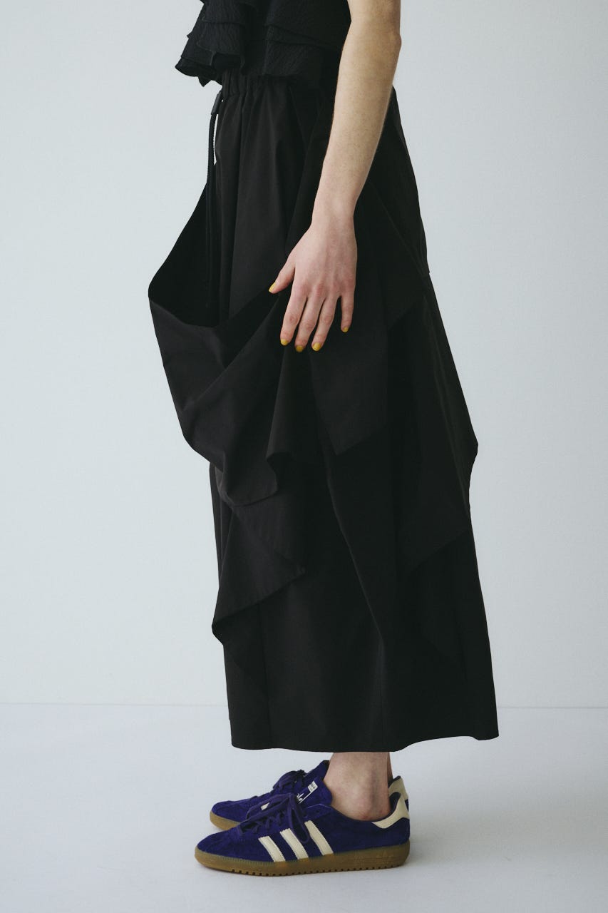 ［予約］Deformation cocoon skirt BLK FREE