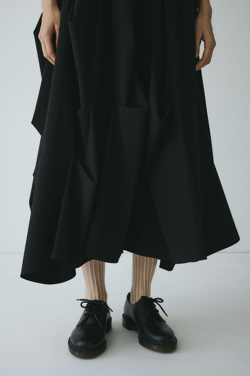 CLO Many tuck volume skirt BLK 38