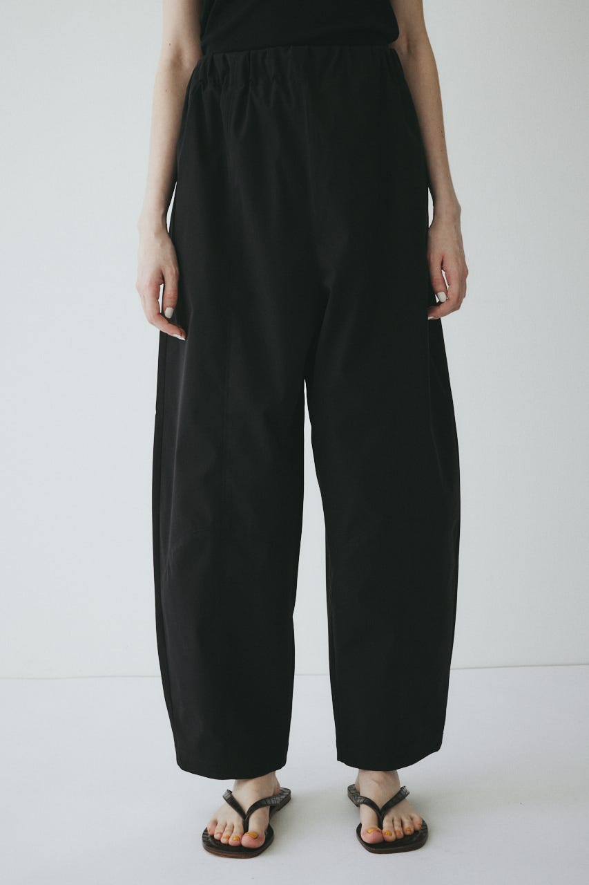 ［予約］Switching cocoon pants BLK 38