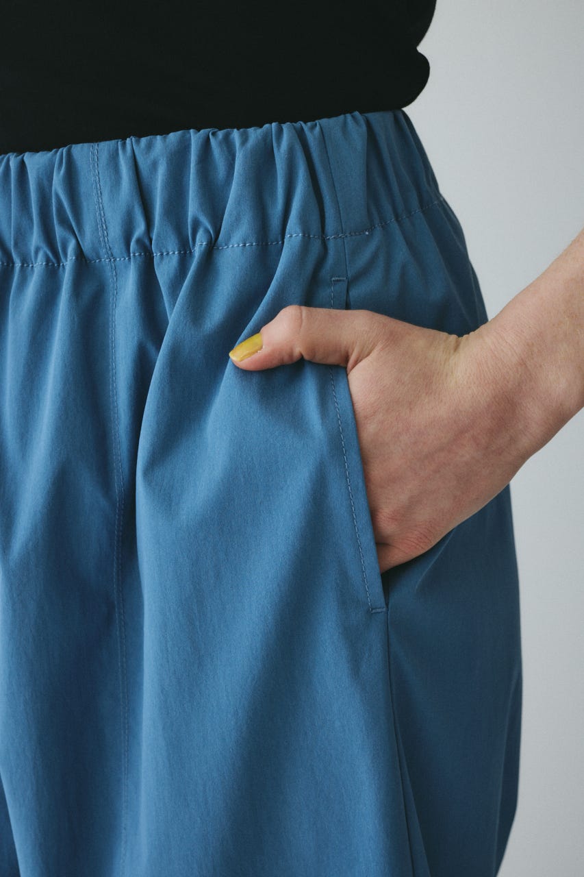 ［予約］Switching cocoon pants BLU 36