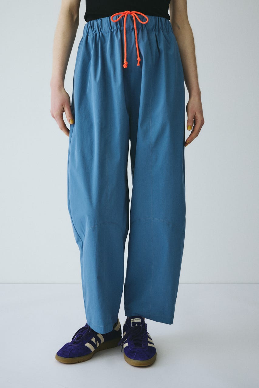 ［予約］Switching cocoon pants BLU 36
