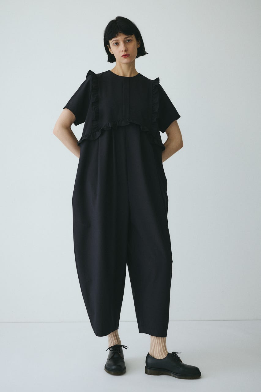 CLO Frill all in one BLK 38