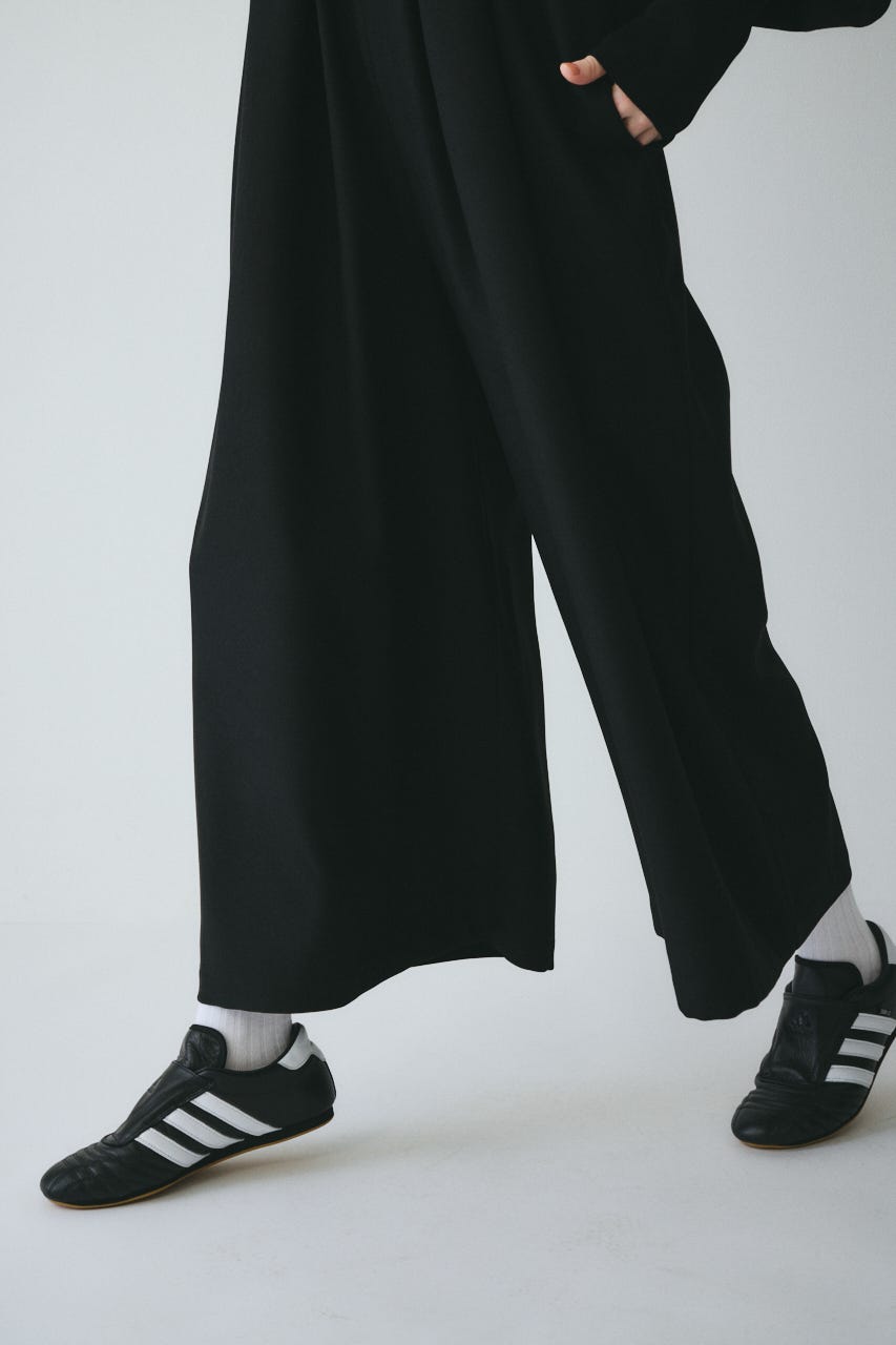 ［予約］Flare tuck all in one BLK 36