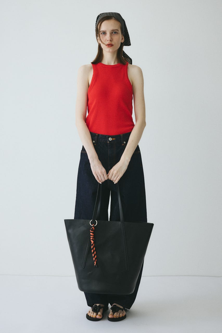 【ポイントアップ+4％対象商品】［予約］Trapezoid bag BLK FREE
