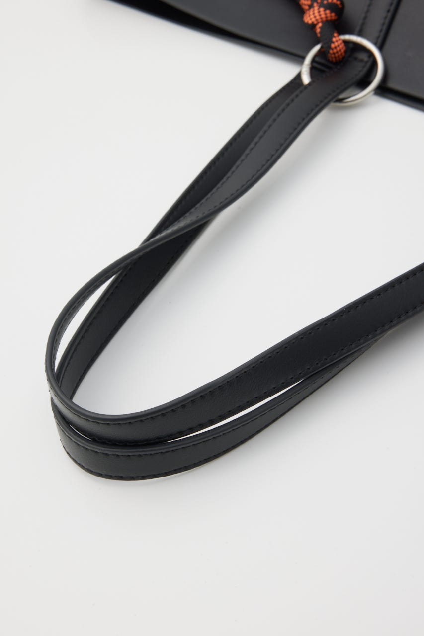 【ポイントアップ+4％対象商品】［予約］Trapezoid bag BLK FREE