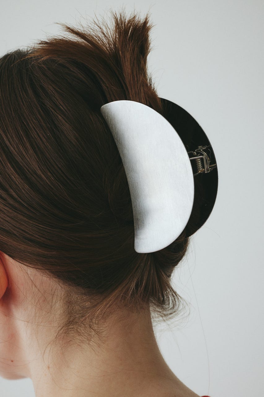 ［予約］Half moon hair clip SLV FREE