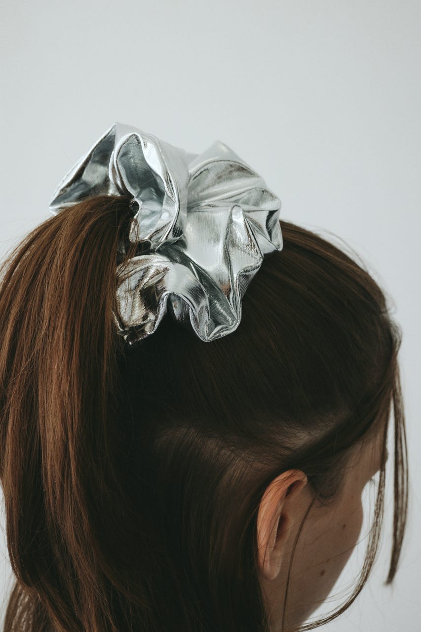 ［予約］Ribbon set scrunchie SLV FREE