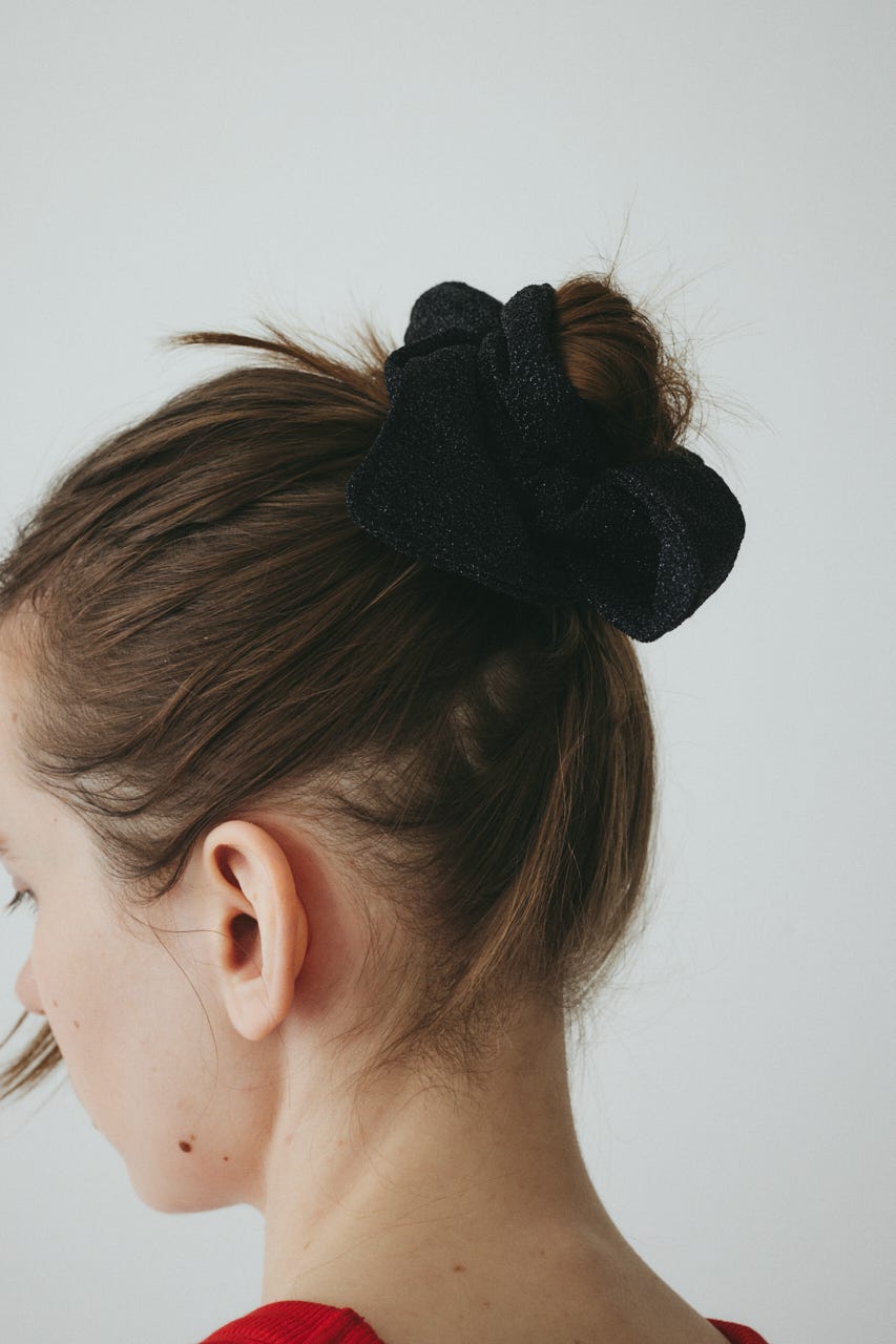 ［予約］Lame square scrunchie BLK FREE