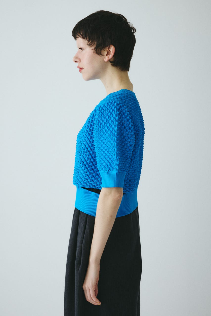 ［予約］3D stitch knit tops BLU FREE