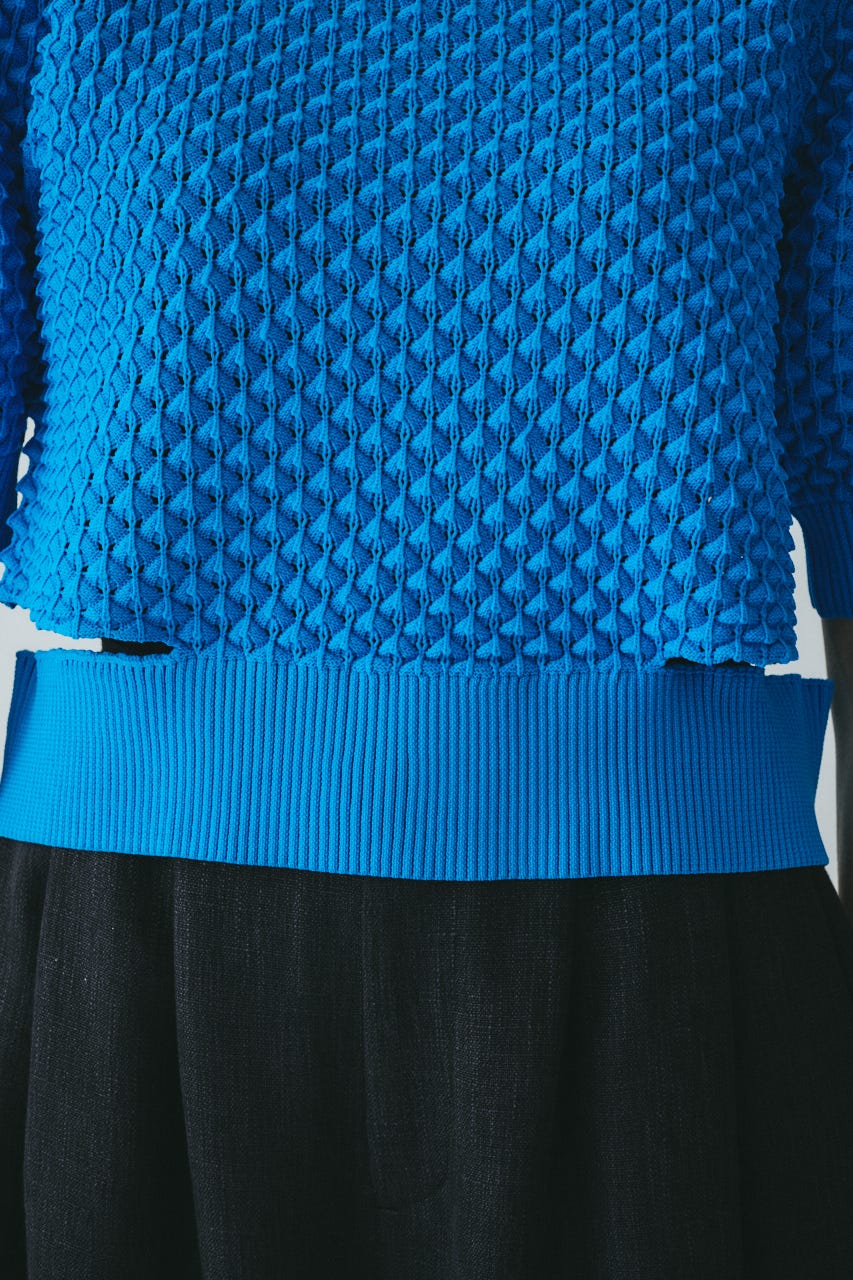 ［予約］3D stitch knit tops BLU FREE