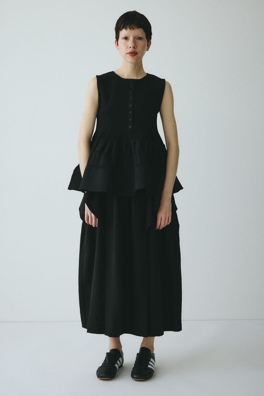 ［予約］Peplum knit tops BLK FREE