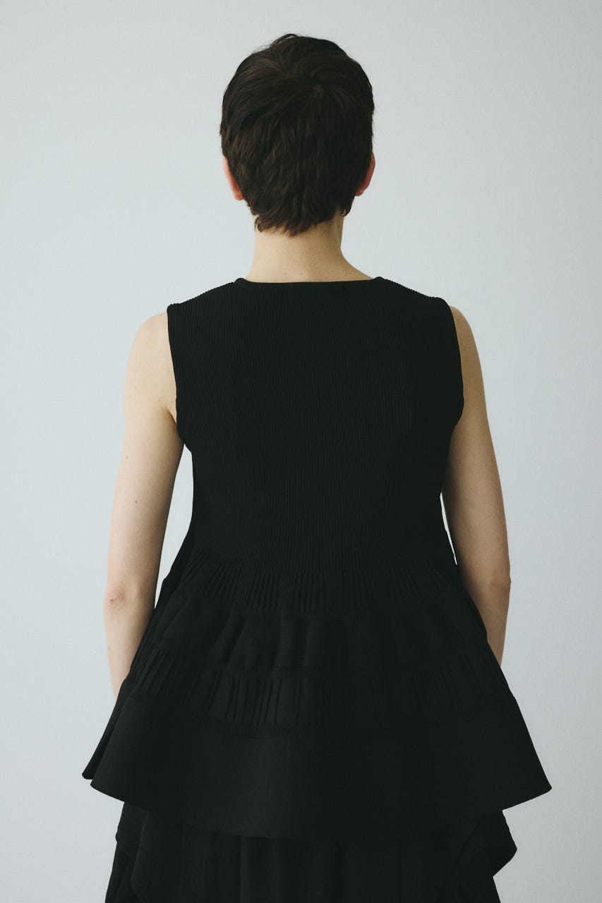 ［予約］Peplum knit tops BLK FREE