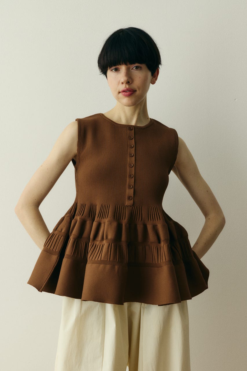 ［予約］Peplum knit tops BRN FREE
