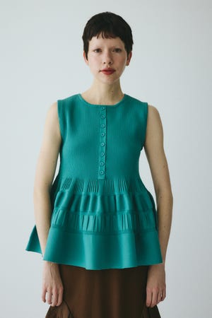 ［予約］Peplum knit tops