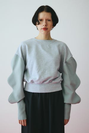 ［予約］Mountain sleeve tops