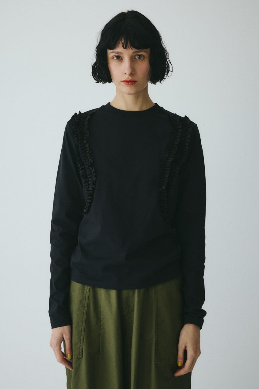 ［予約］Wave frill cut tops BLK FREE
