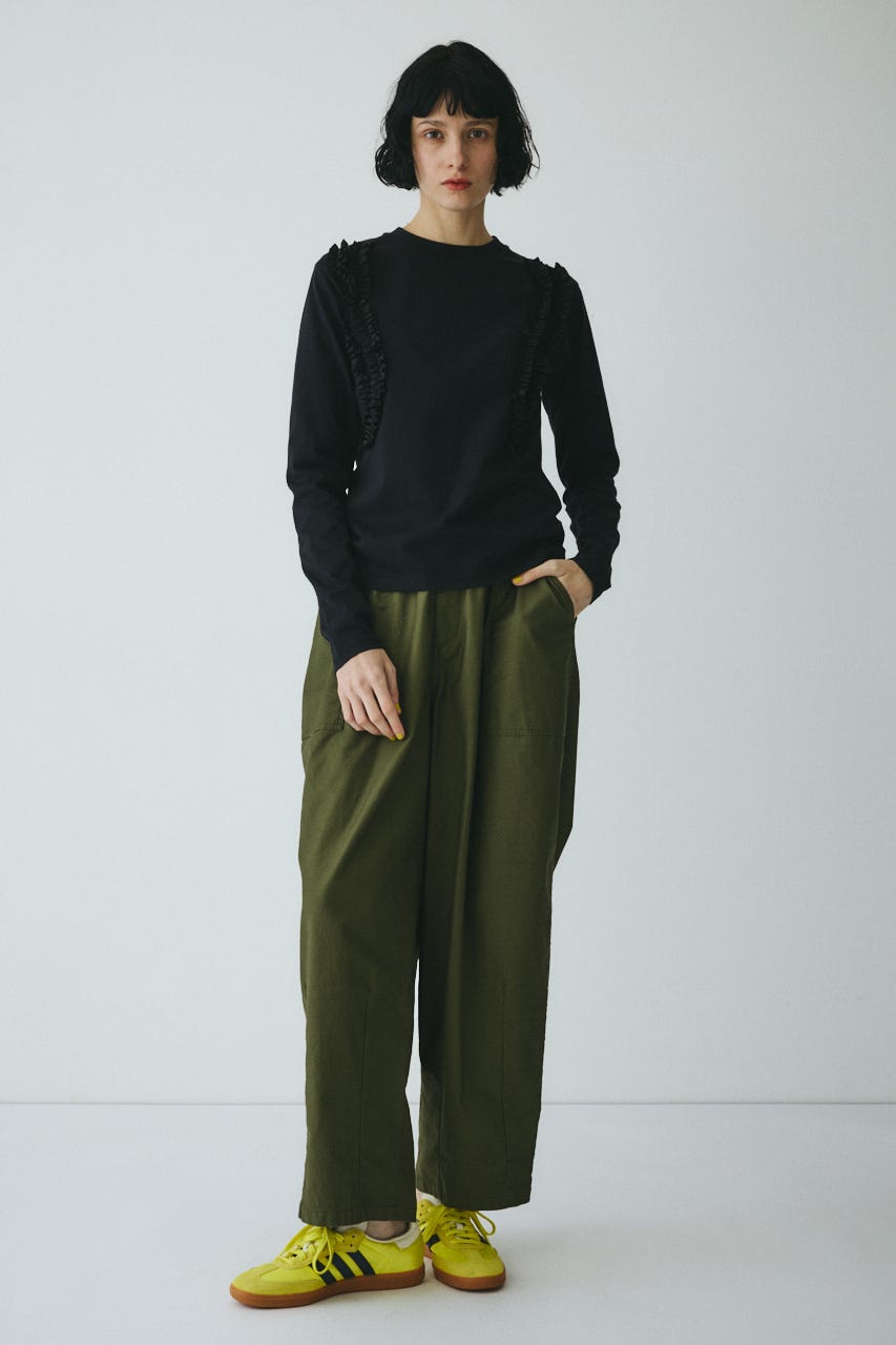 ［予約］Wave frill cut tops BLK FREE