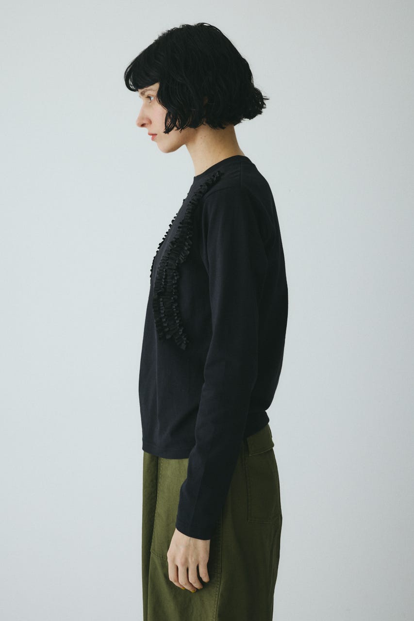 ［予約］Wave frill cut tops BLK FREE