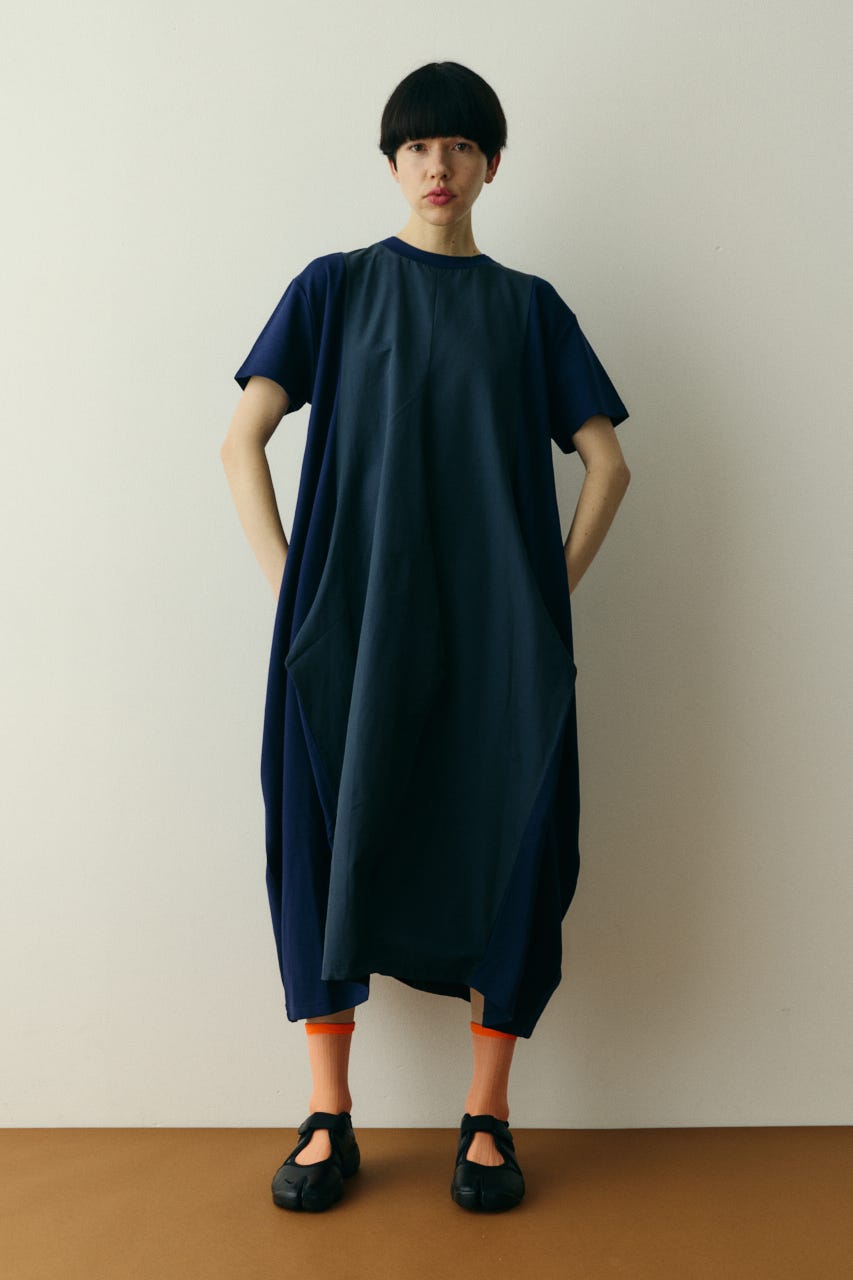 Round form dress NVY FREE