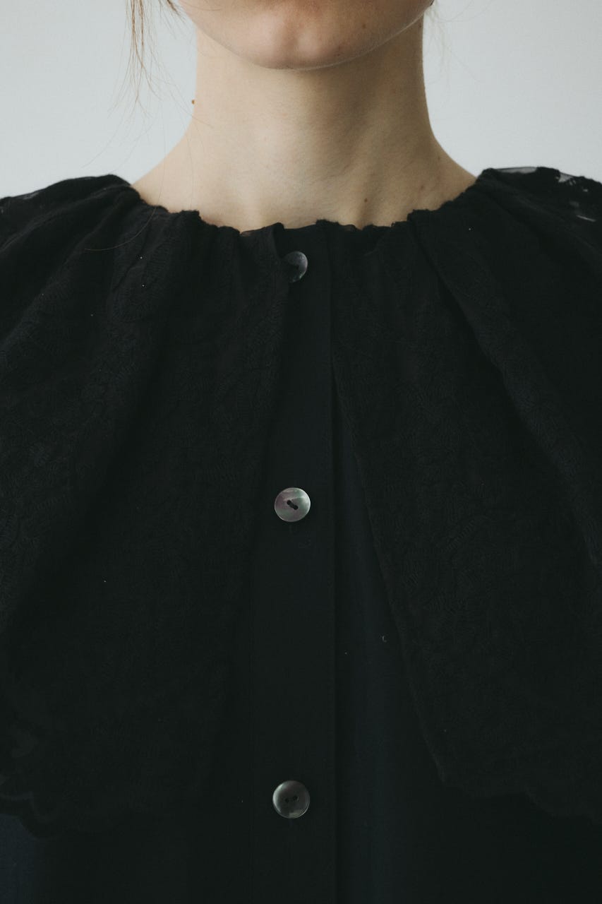 【ポイントアップ+4％対象商品】［予約］Lace cape blouse BLK FREE