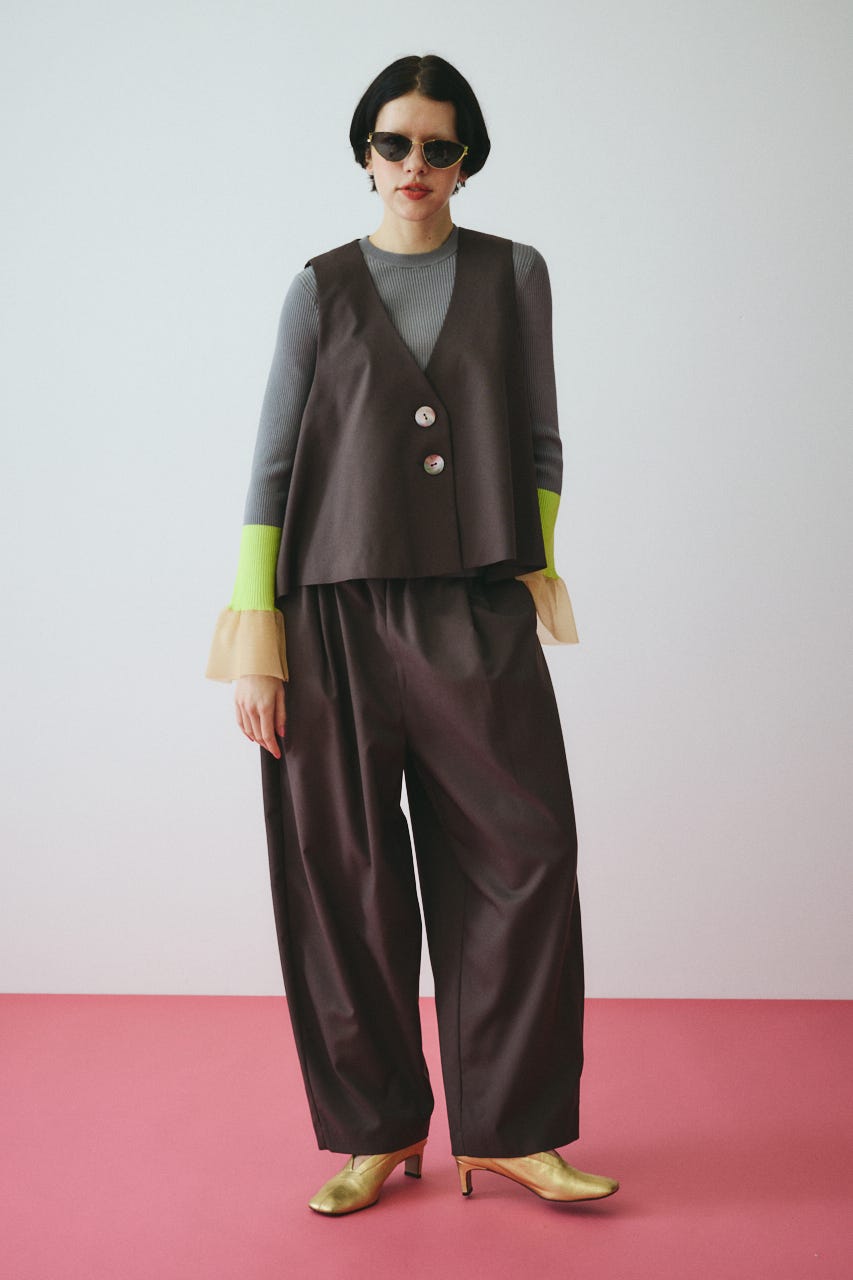 ［予約］Cocoon tuck pants BRN 36