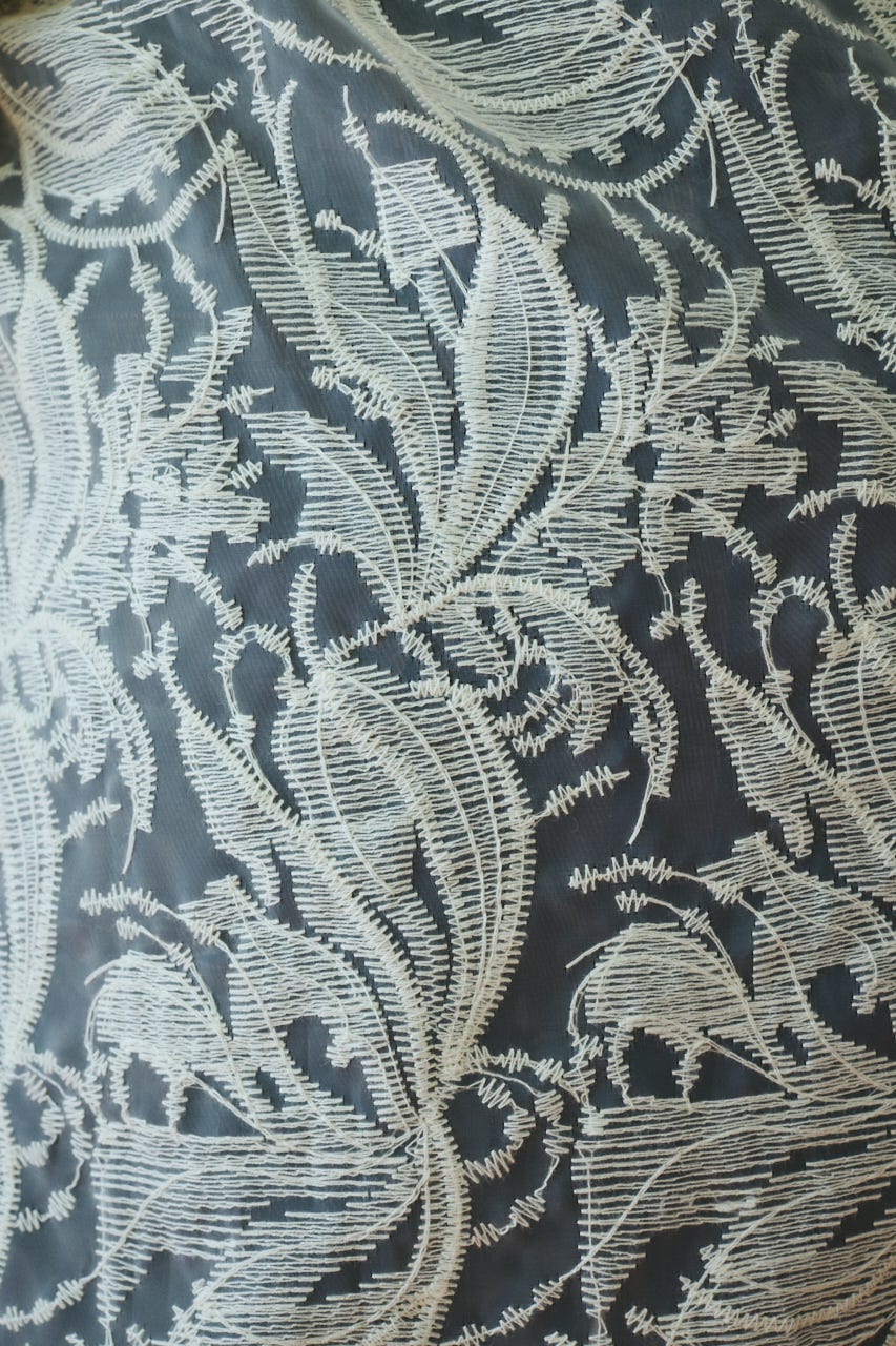 Lace wrap skirt O/WHT FREE