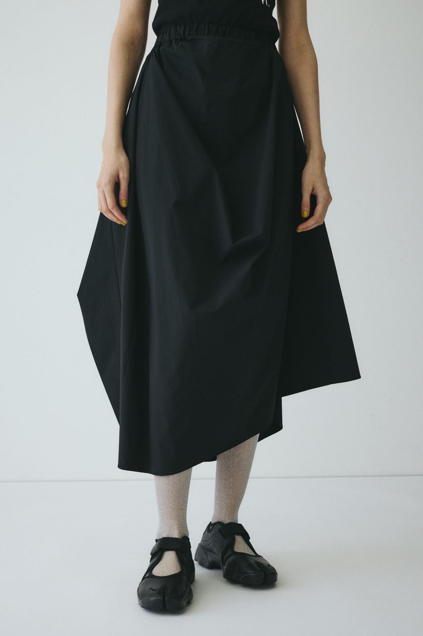CLO random pic skirt BLK 36