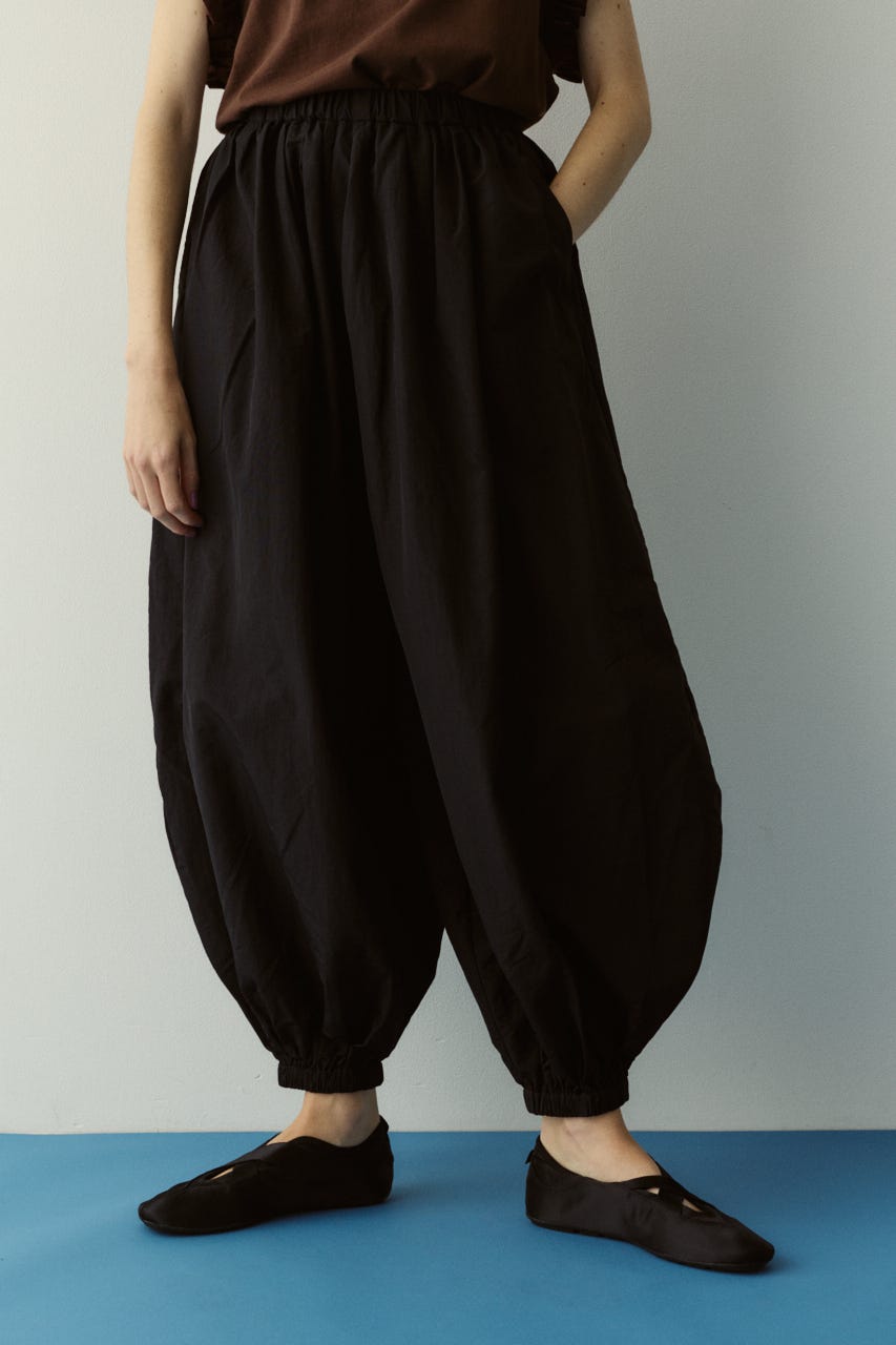 【ポイントアップ+4％対象商品】［予約］Nylon balloon pants BLK 38