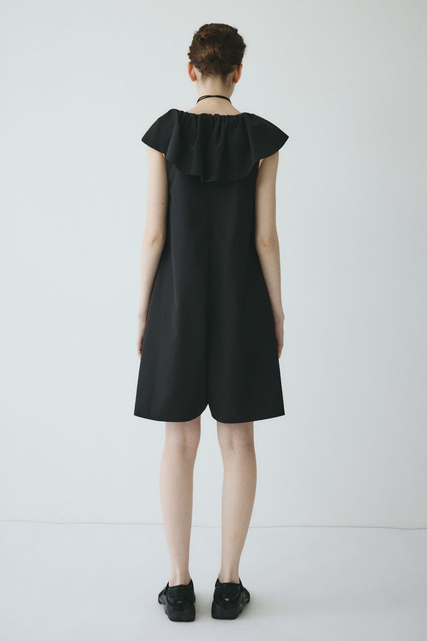 【ポイントアップ+4％対象商品】［予約］V neck frill all in one BLK FREE