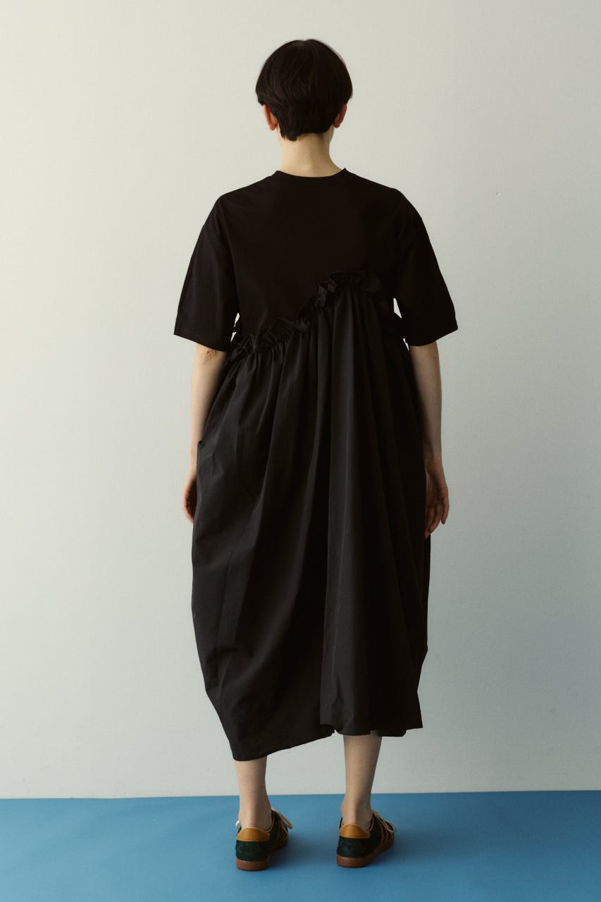 Wave frill cut  dress BLK FREE