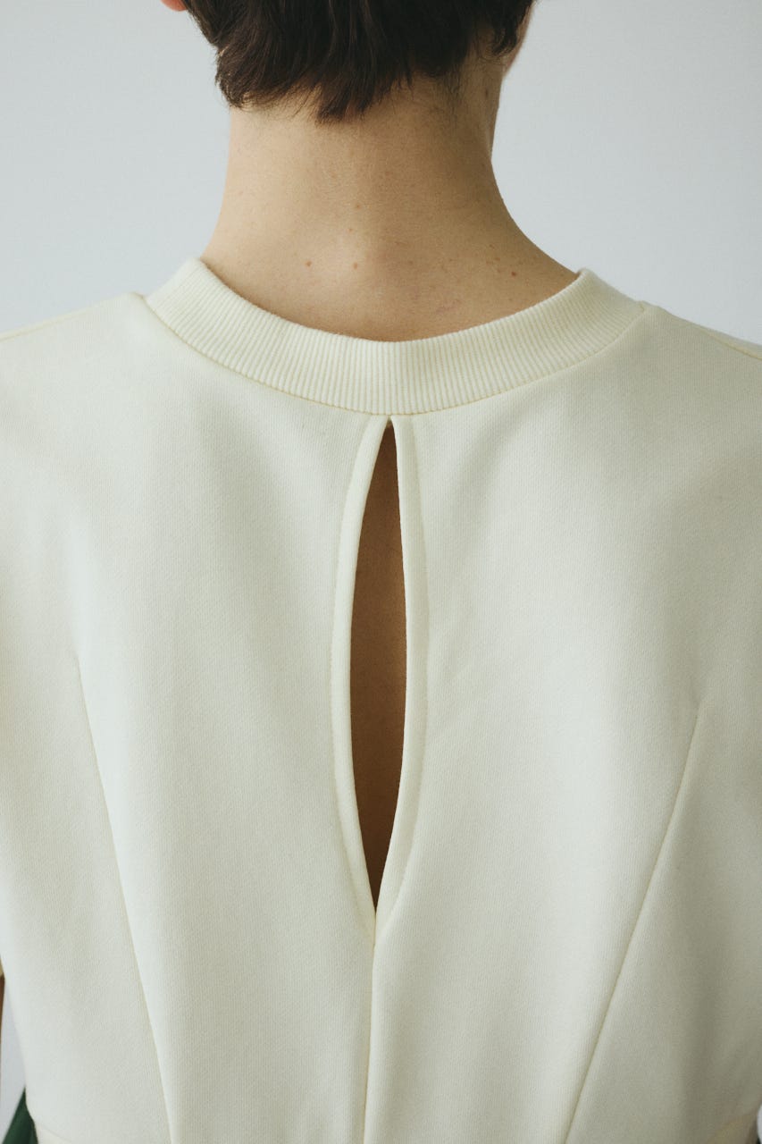［予約］Back slit long dress O/WHT 36
