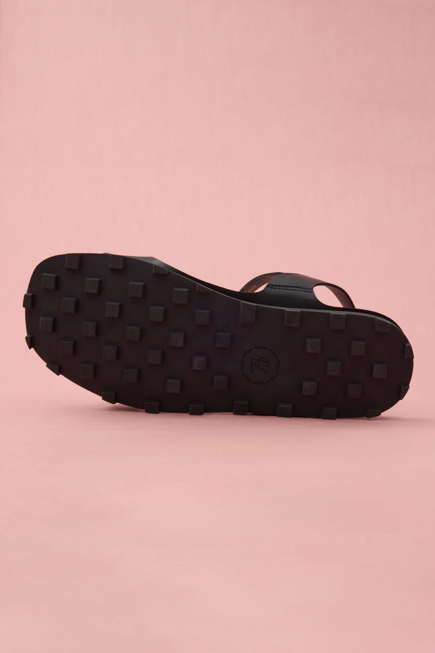 ルリコンフォートフラットサンダル BLK 24.5cm