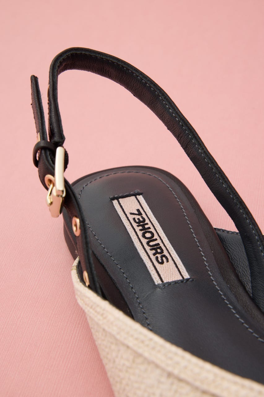 ピープトゥフラットサンダル WHT 22.5cm