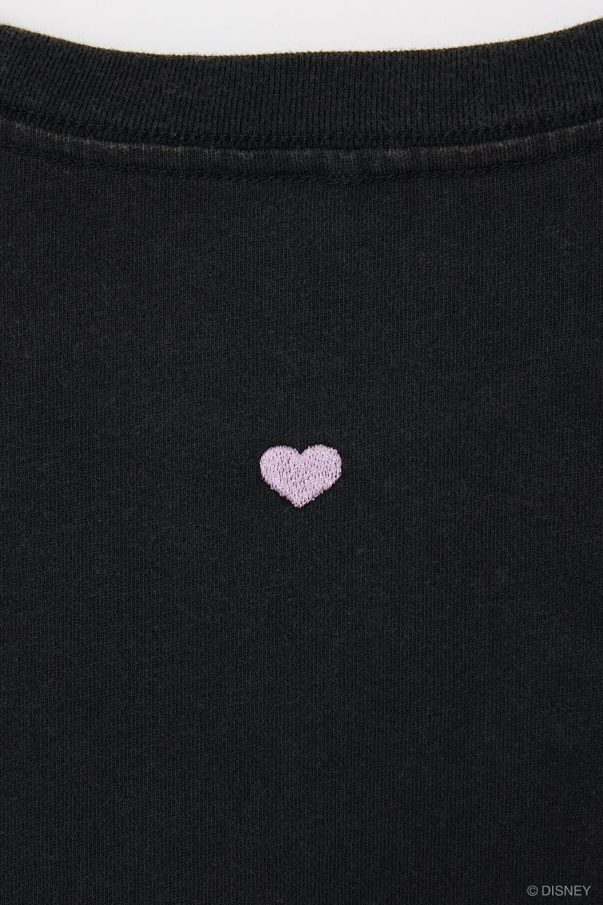 MD (M&M) HEART BIG T BLK FREE