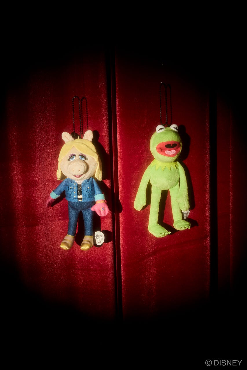 MD MASCOT / MISS PIGGY BLU FREE