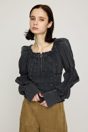 WASHED BUTTON SHIRRING ブラウス