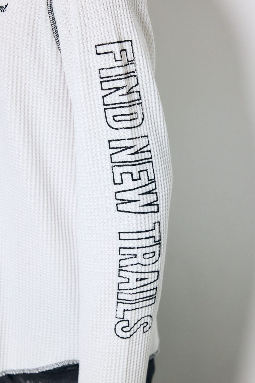 ワッフル長袖グラフィックトップス WHT M