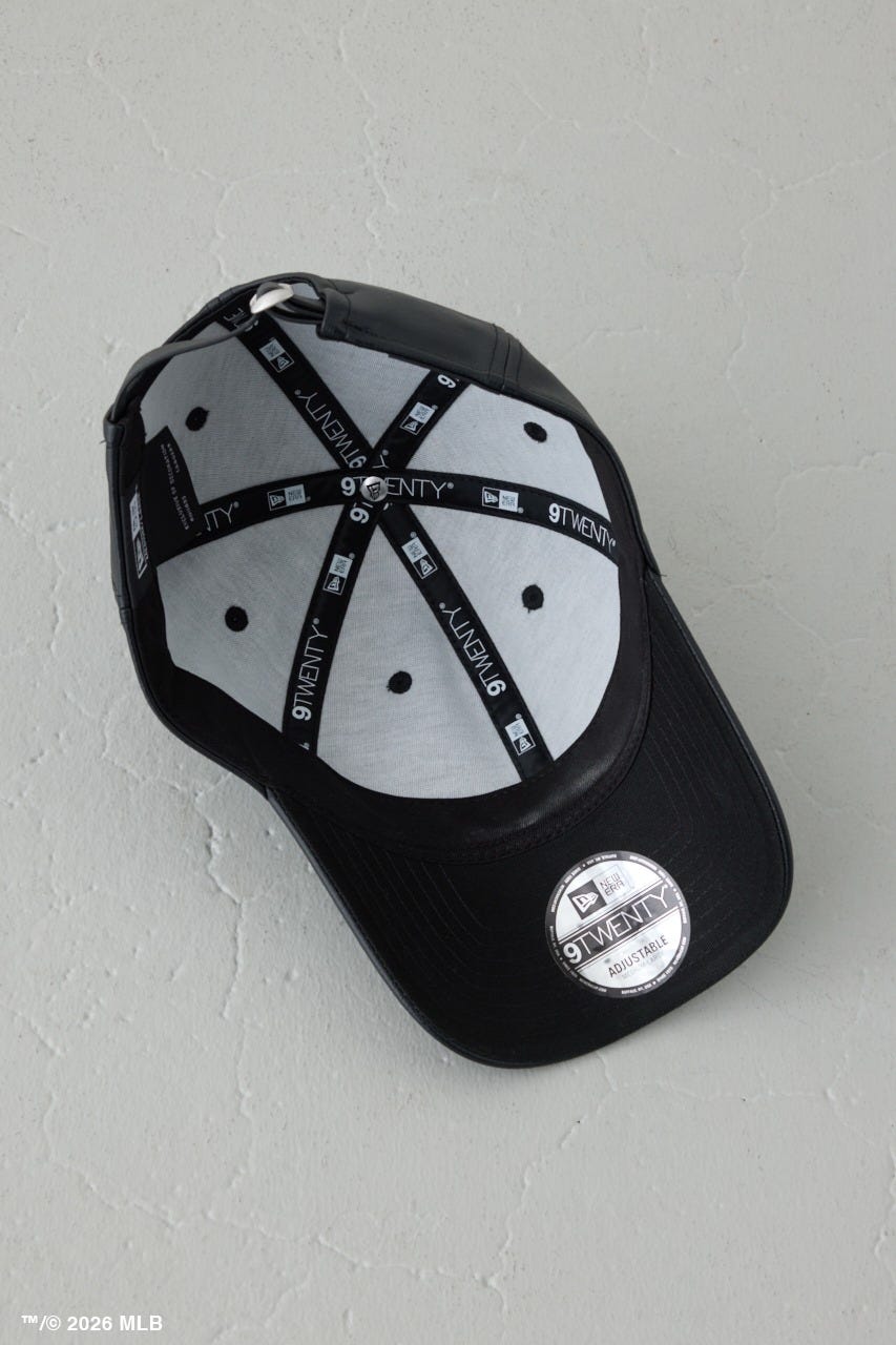 【NEW ERA×AZUL MLB】合皮キャップ 柄BLK FREE
