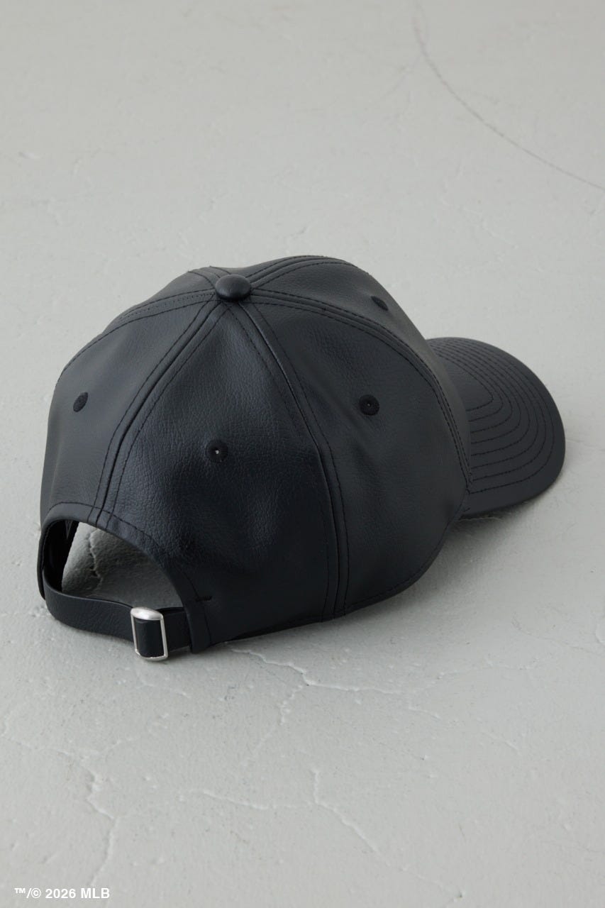 【NEW ERA×AZUL MLB】合皮キャップ 柄BLK FREE