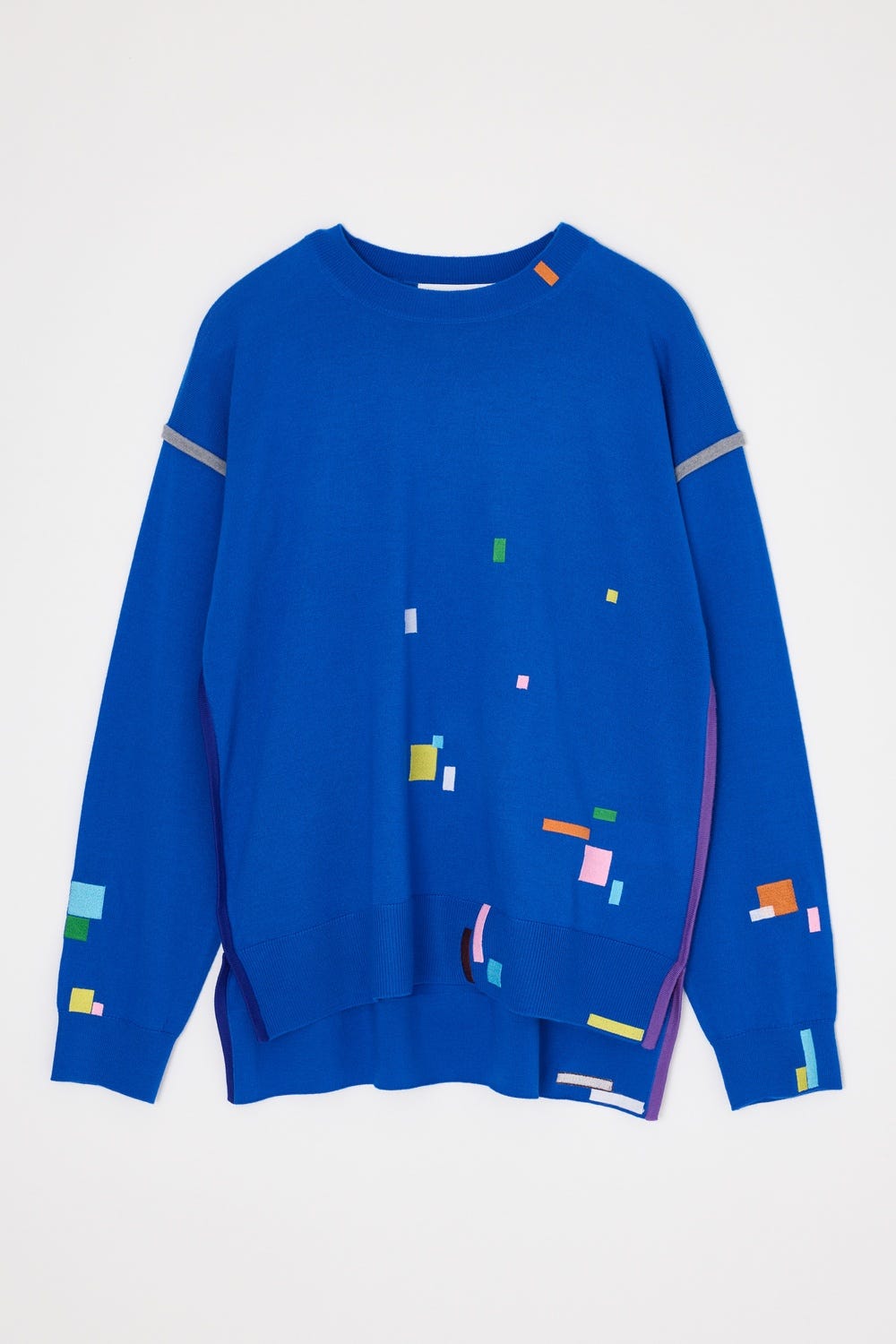KNIT WEAR
