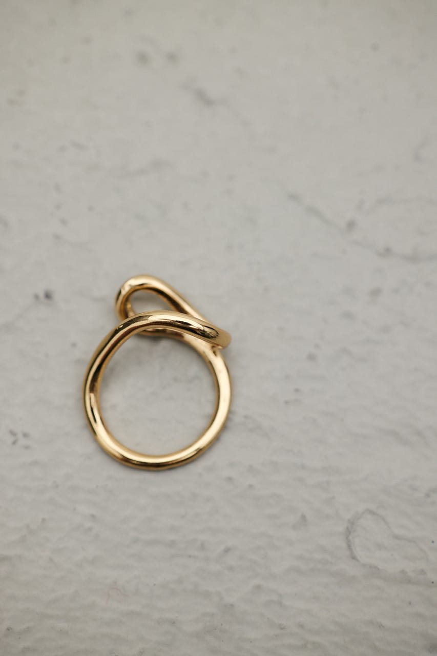 サークルデフォメーションリング GLD FREE