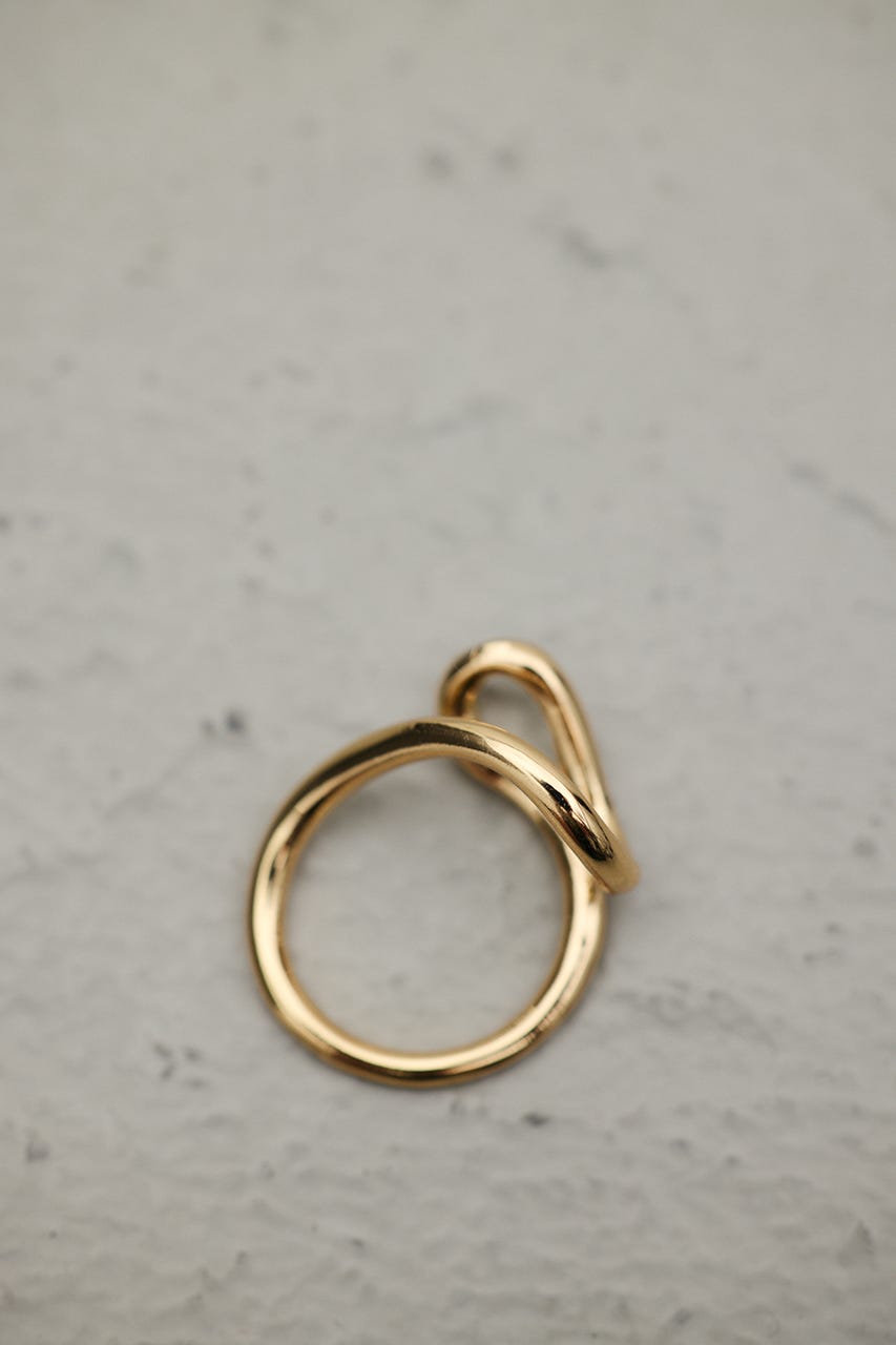 サークルデフォメーションリング GLD FREE