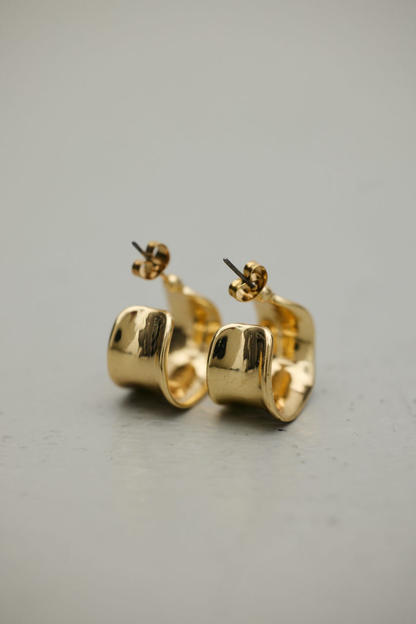 ワイドソフトカーブピアス GLD FREE