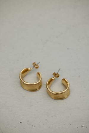 ワイドソフトカーブピアス