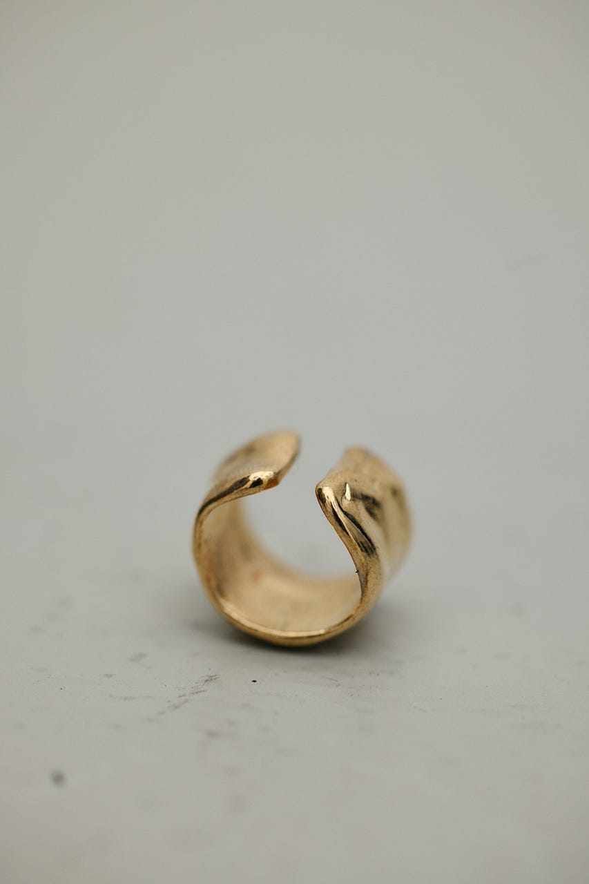 ワイドバンピーイヤーカフ GLD FREE