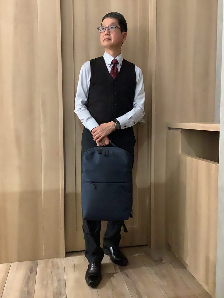 前身布帛ニットジレ 無地バイアス メンズ(M ブラウン×ネイビー): 東京