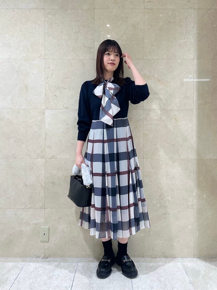 BLUE LABEL CRESTBRIDGE ブルーレーベル・クレストブリッジ スタッフ