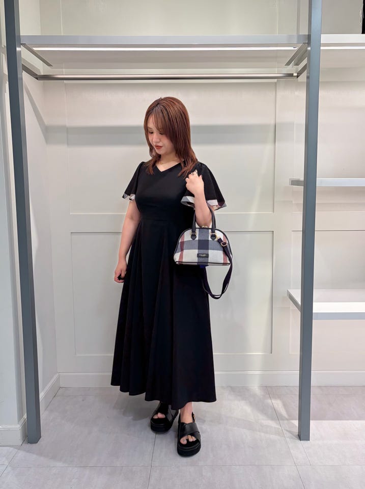 BLUE LABEL CRESTBRIDGE ブルーレーベル・クレストブリッジ スタッフ